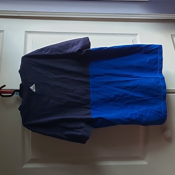 3/$30 Adidas short sleeve T. Youth size L EUC - Picture 4 of 4